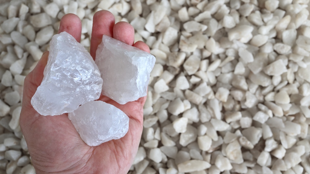 Quartz in the hands